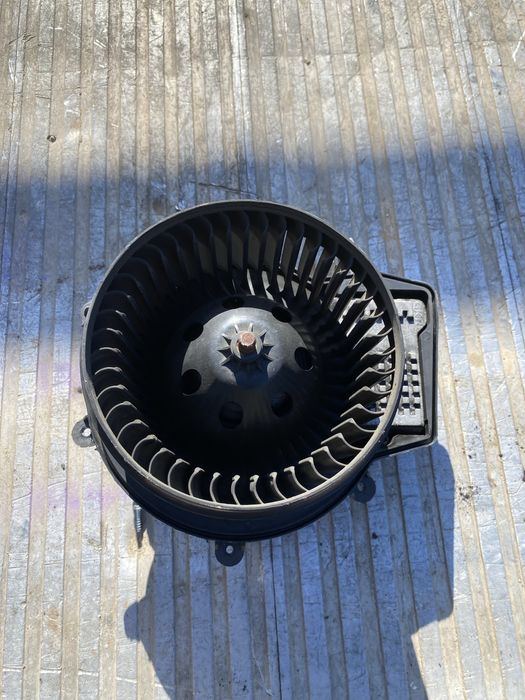 Ventilator Habitaclu Mercedes CLK W209 Pret 200 lei