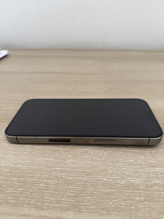 IPhone 13 Pro  в кутия с оригинални аксесоари