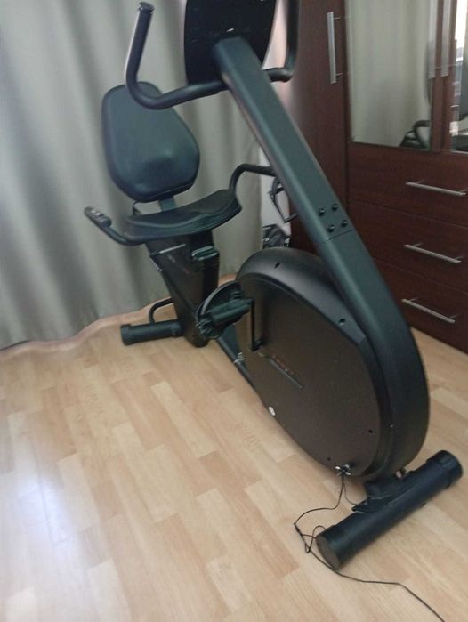 Велотренажер Ammity DR-30 горизонт-ный 76 программ. отличн состояние