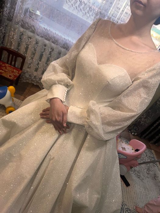 Свадебное платье