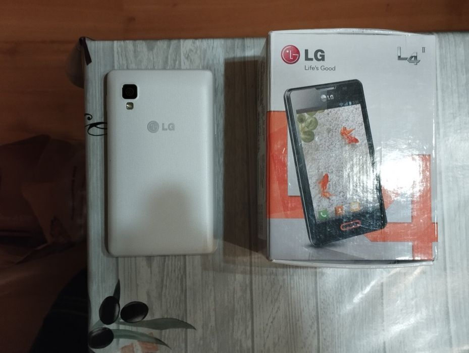Смартфон LG E440/E 4-11