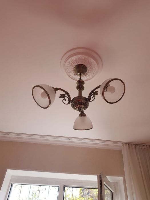 Люстра хорошего качества 15000тг