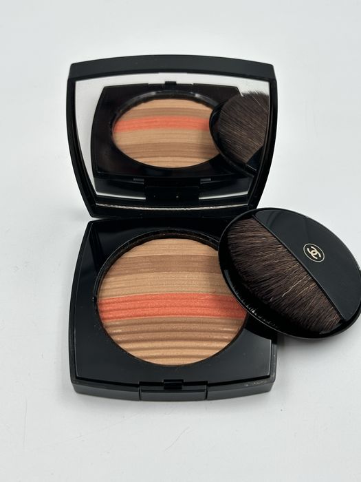 Chanel Les Beiges Healthy Glow Sheer Powder руж