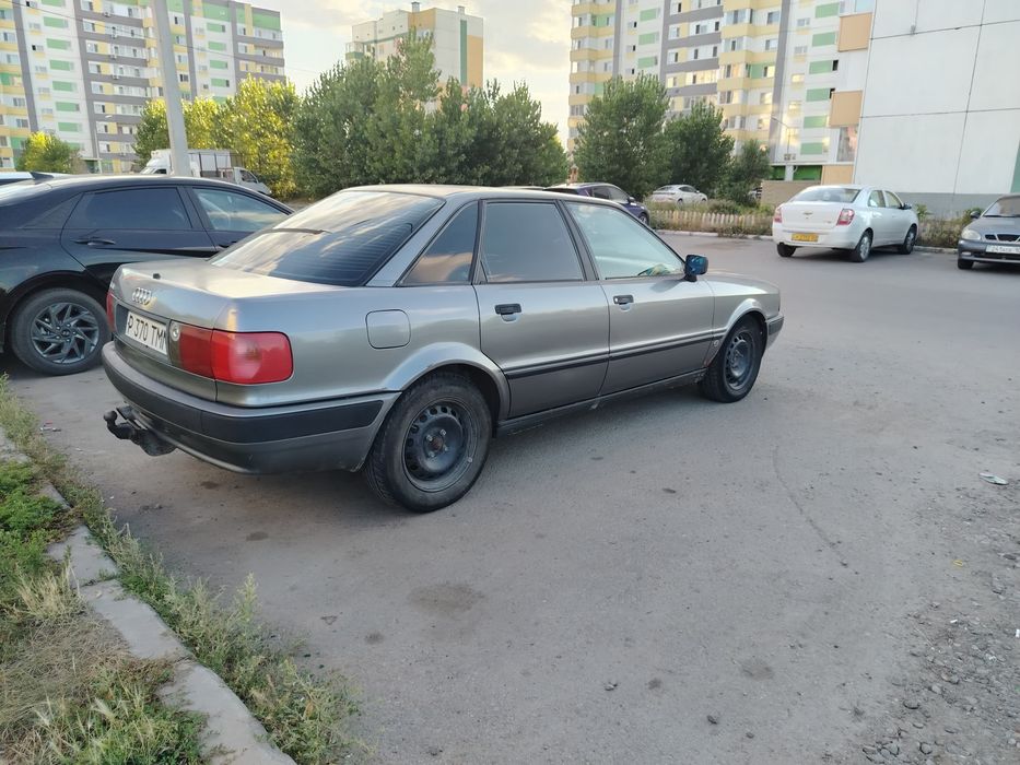 Продам ауди 80 б4