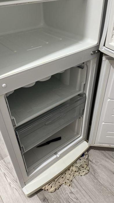 Срочно продам холодильник 50000 т