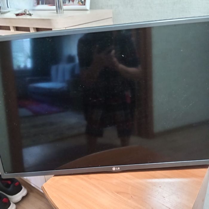 Продам телевизор LG