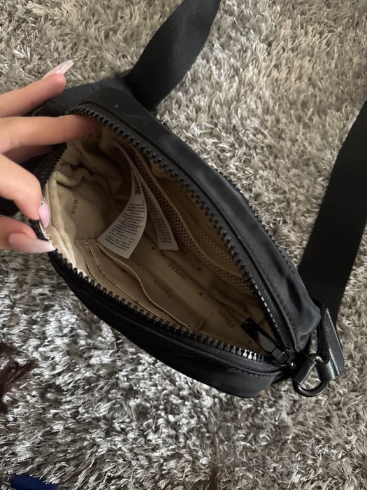 Чанта на guess.