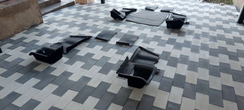 Бмв е39 задная обшивка