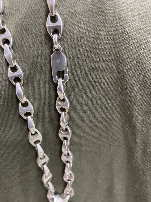 Продам серебрянную цепь