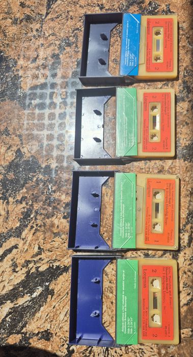 Vând 20 casete audio,muzica45-60-90min.marcile Fuji,Basf,Hitachi,Toshiba,JVC,Samsung,Seiko,Sony ,Gold Star