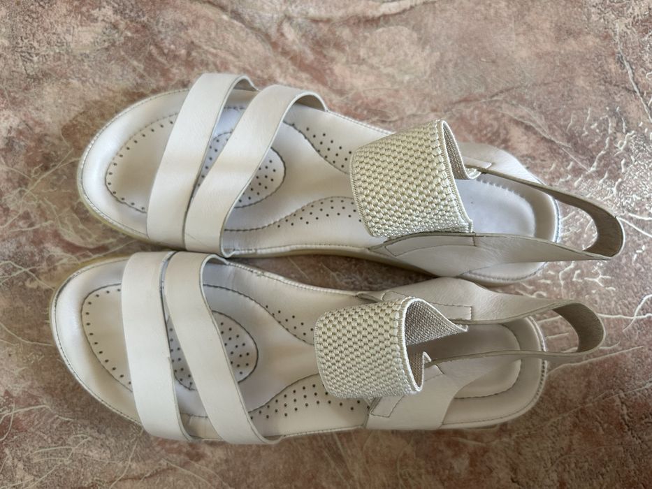 Сандали от бренда Braska летние