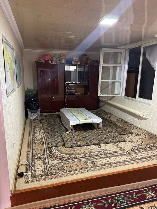 Ховли сотилади  4хонали