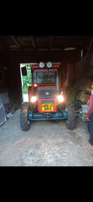 Tractor DT 445 Universal
