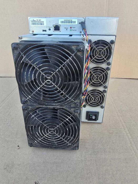 Antminer S21 200TH Bitcoin Miner 200T