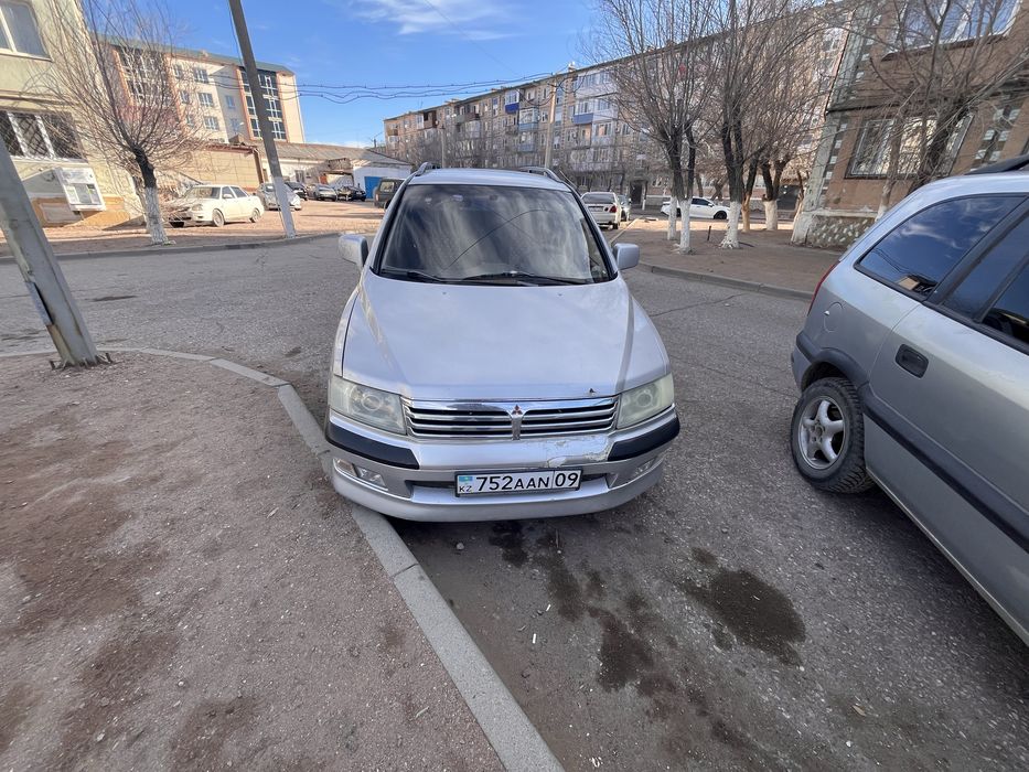 Митубиси шариот