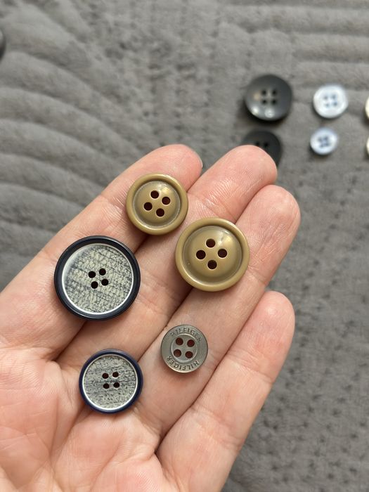 Пуговицы новые, 36 шт