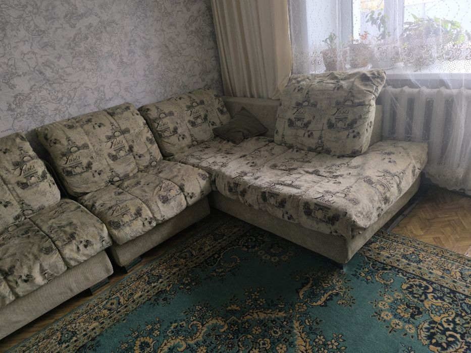 Продам диван тройка