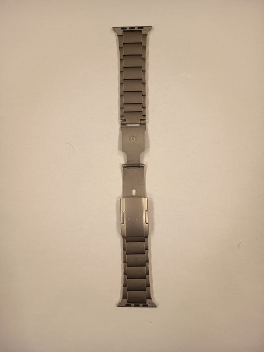 Apple Watch Ultra 2, 49 mm с 2 каишки, защитен  кейс и power bank