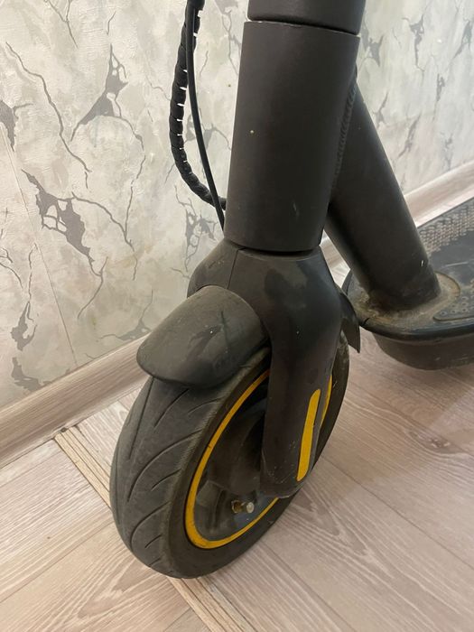 Продам электро самокат