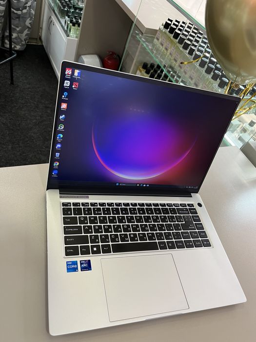 Thunder Book Core i 5 -12450H озу 16 Gb Ssd 512 Gb состояние как новый