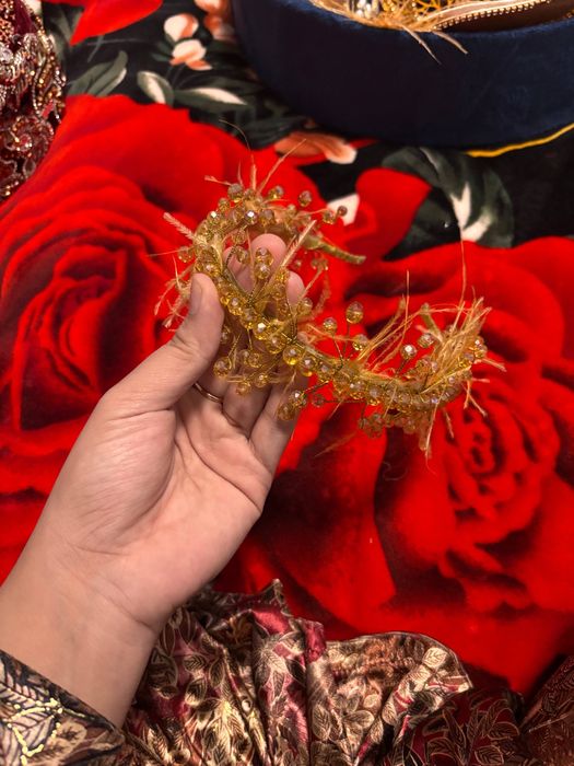 Diadema kelinlar uchun