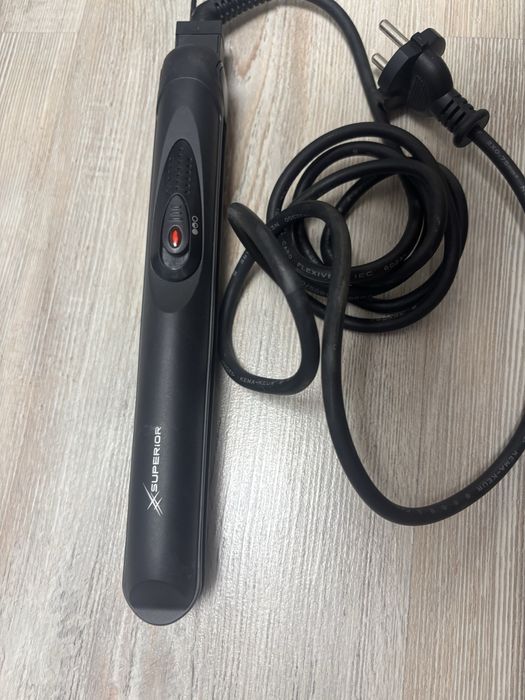 Placă de întins părul Superior – stare foarte bună