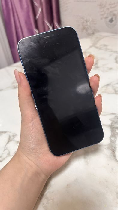 Продам Айфон 12 в отл состоянии