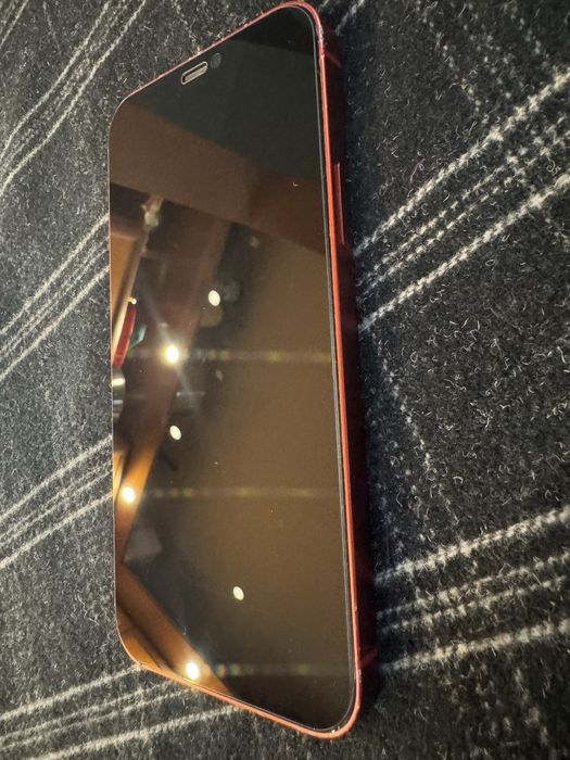 iPhone 12  мервен