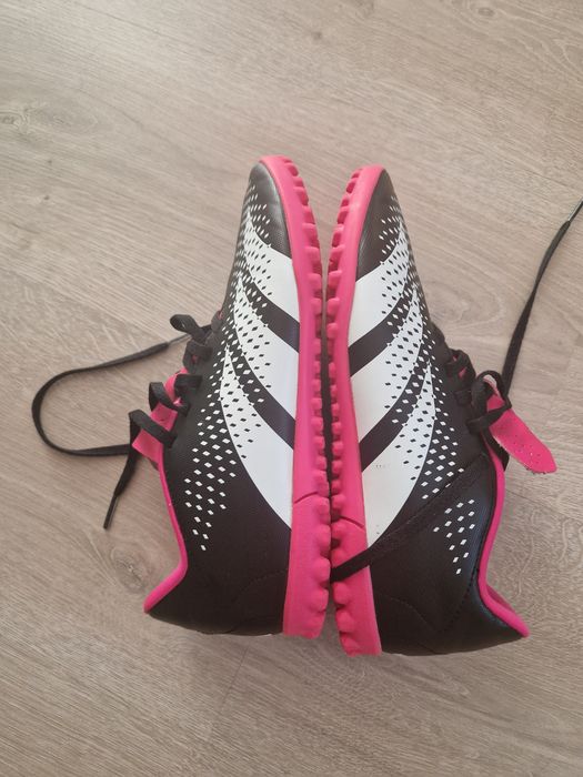 Vand adidas Predator 37 1/3