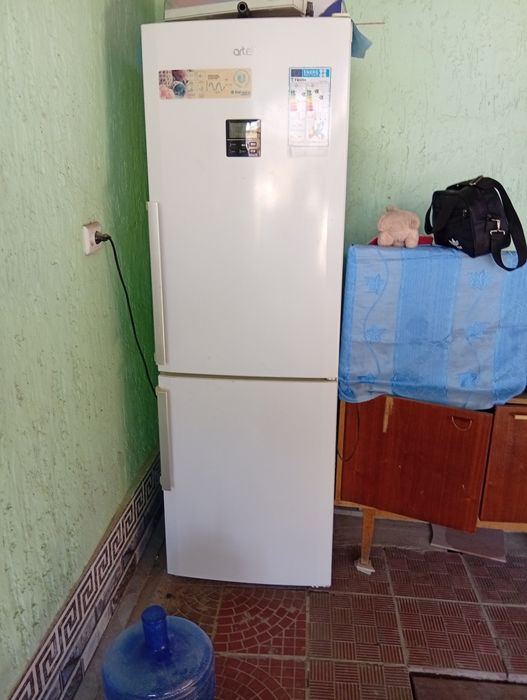 Artel xolodilnik sotiladi