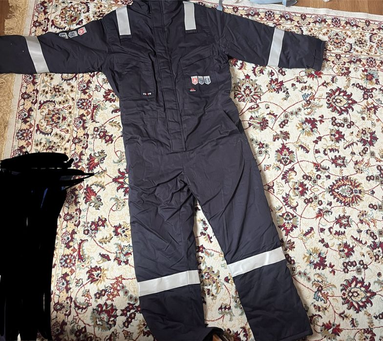 Комбинизон.