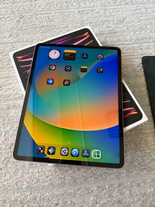 iPad Pro 12.9 M2 256GB WiFi + Sim karta / Ideal