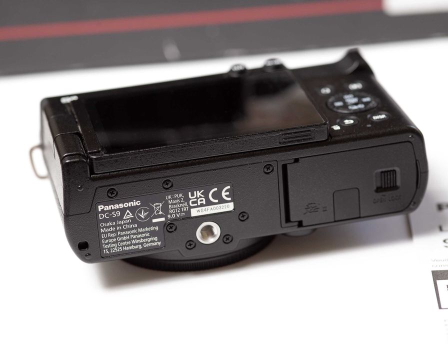Panasonic Lumix S9