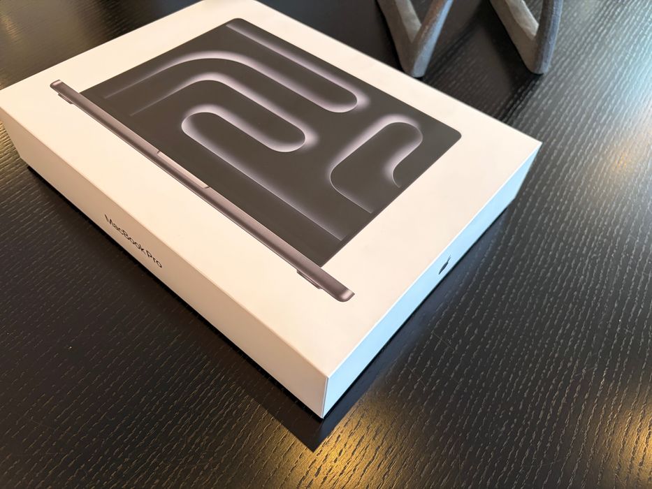 MacBook Pro 14 inch M4 pro 512gb