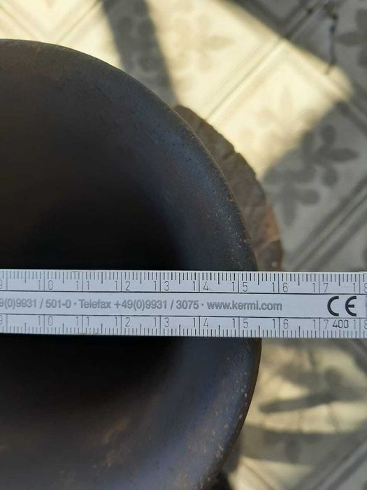 Ступка чугунная большая.