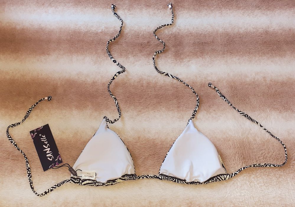 Продавам - Нов дамски бански - S/M размер - бледо жълт цвят с черно.