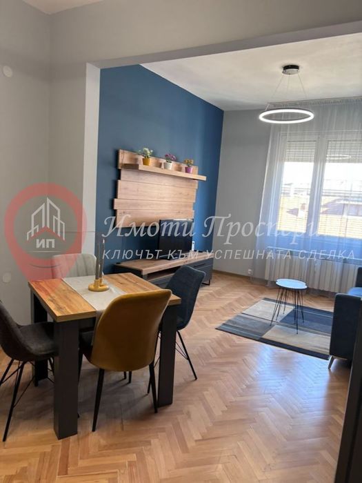 Дава се под наем Тристаен апартамент в София, Център - 80 кв.м за 1250 € - Снимка #8