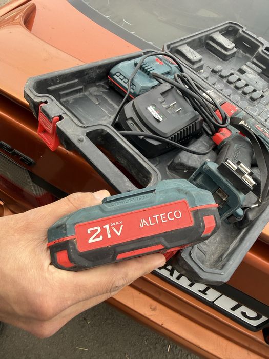 Продам шуроповерт