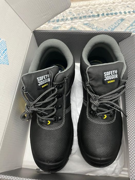 Продам спецодежда!!!