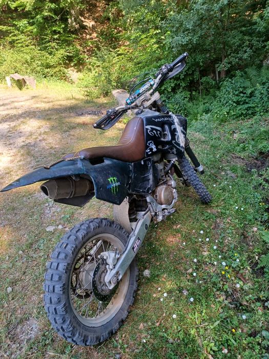 Motocicleta Husqvarna 610