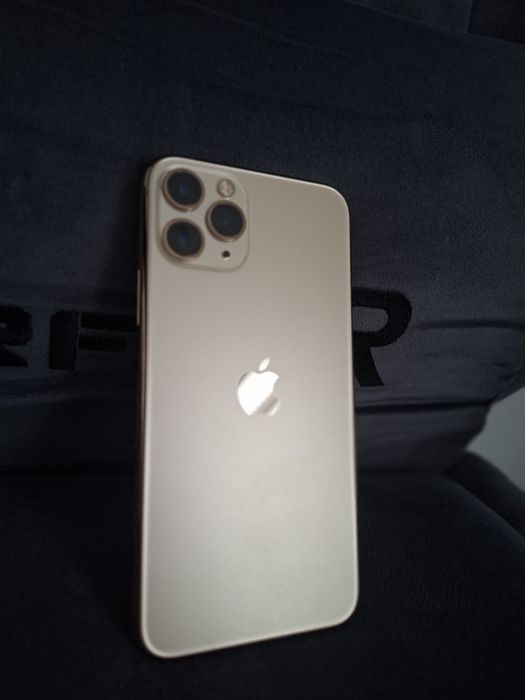Iphone 11 pro fara defectiuni