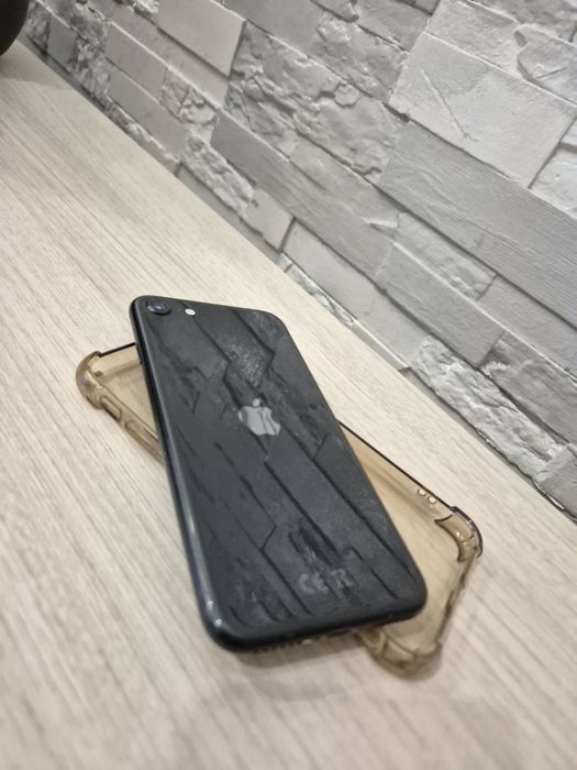 IPhone se2020 все работает