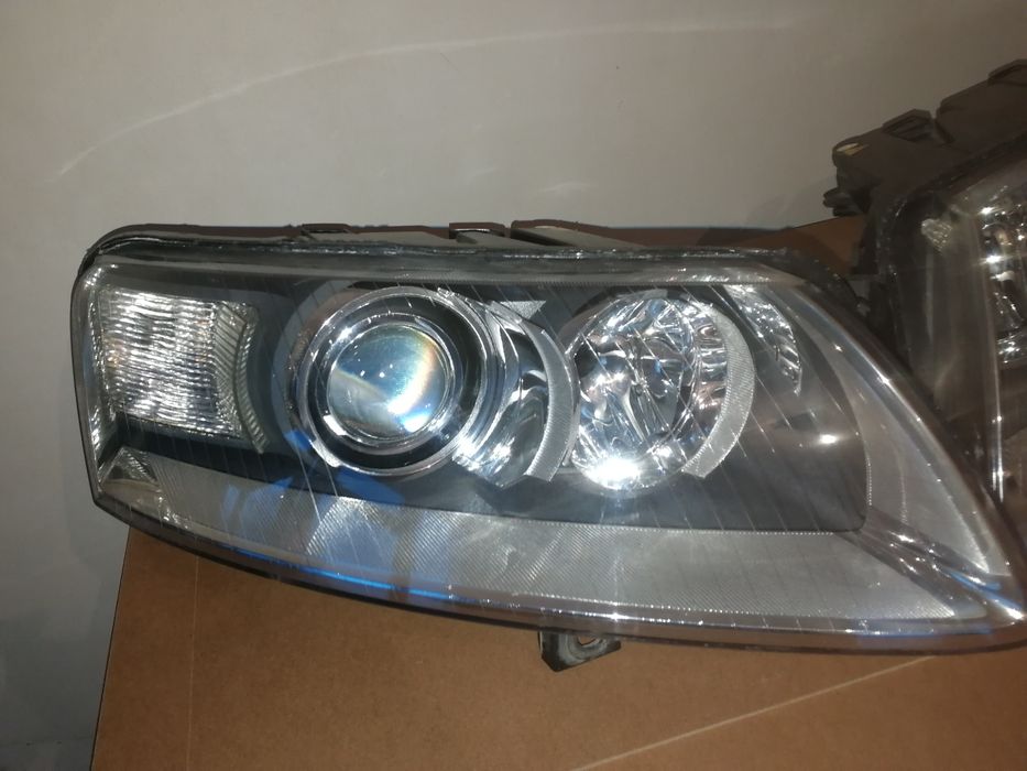 Ляв и десен фар за Ауди А6 4ф ксенон lqv desen far farove xenon