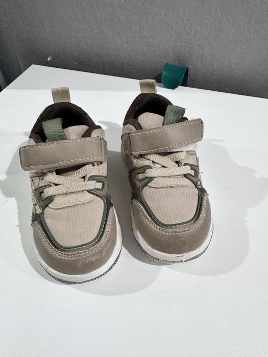 Кроссовка для мальчика 1000тг