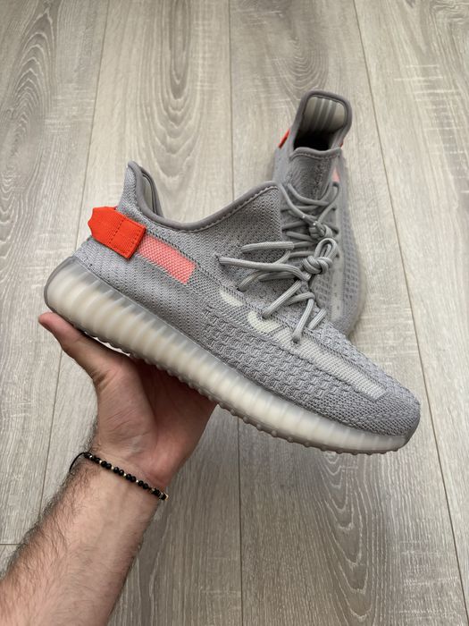 Yeezy Boost 350 V2 Tail Light