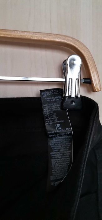 Blugi jeans elastici dama M&S Straight leg negri marime 38 uk10 ca noi