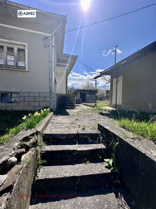 Продава се Къща в Априлци - 68 кв.м за 585 €/кв.м - Снимка #3