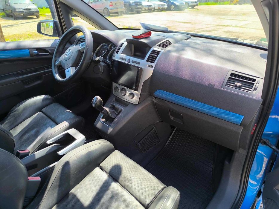 Opel Zafira B OPC editie limitata 240cp  (impecabila,fara tuning)