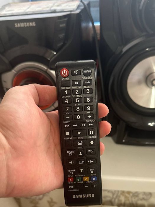 Продам музыкальный центр SAMSUNG