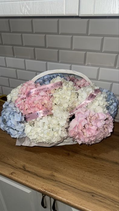 Букет цветы с корзинкой